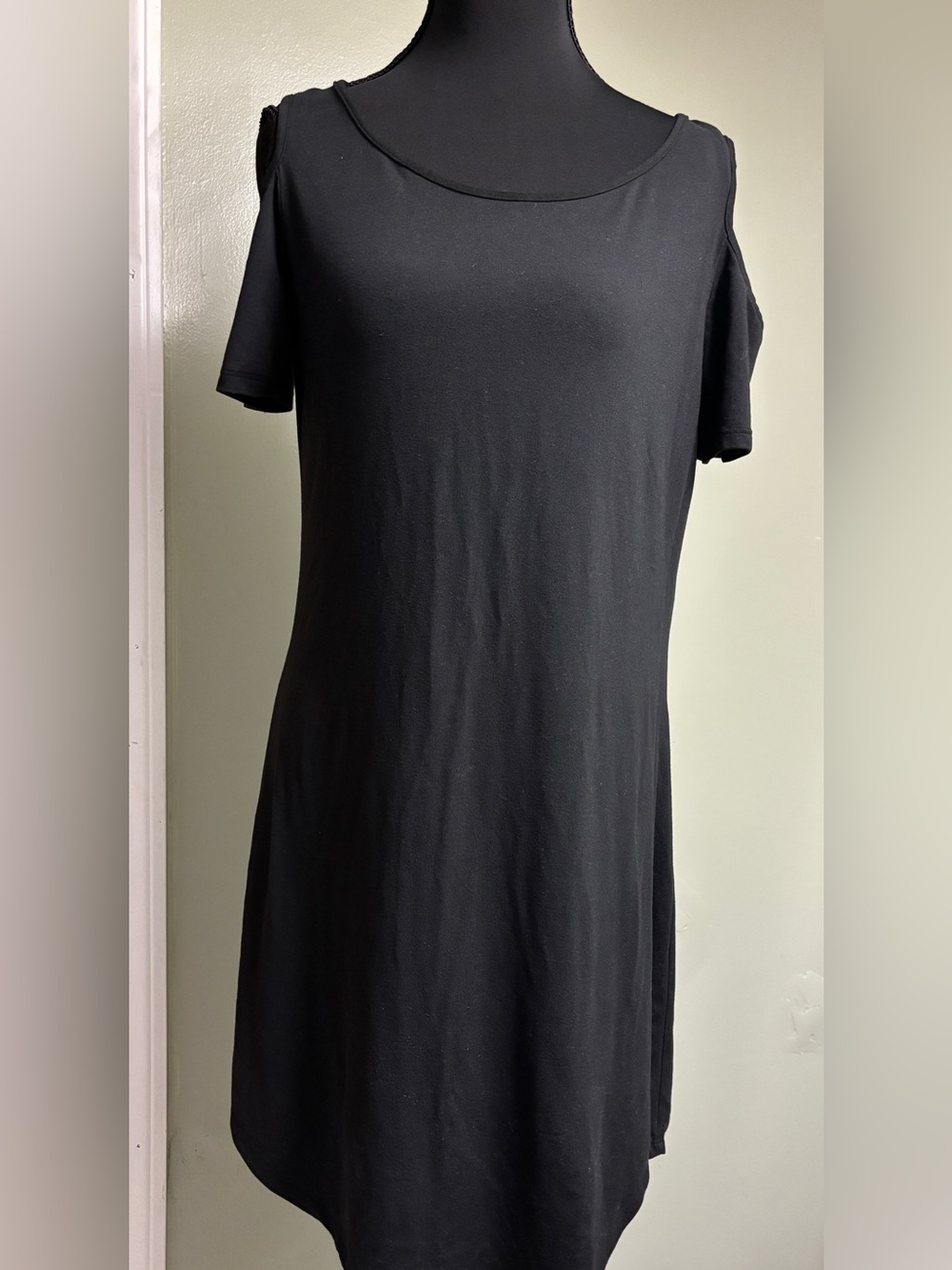 Rue21 Black Cut Out Short Sleeve Scoop Neck Dress